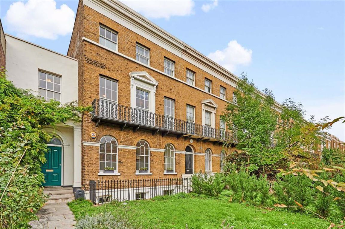 3 bed flat for sale in New Cross Road, London SE14 Zoopla