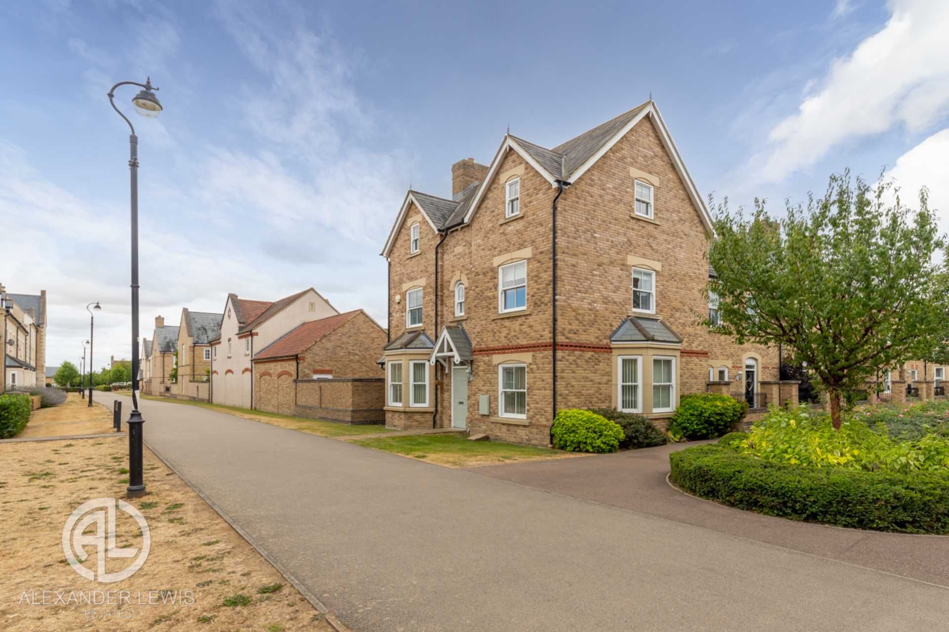 4 bed end terrace house for sale in Charlotte Ave, Stotfold SG5 Zoopla