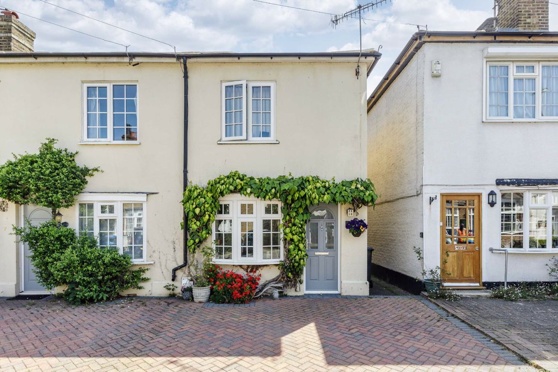 3 bed semidetached house for sale in Mill Street, Kingston Upon Thames