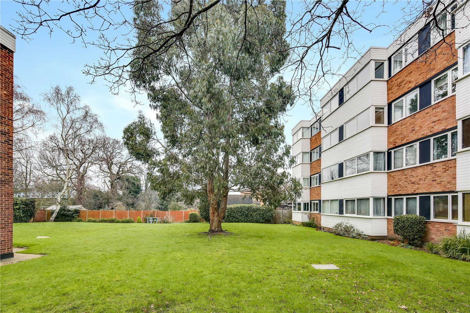 2 bed flat for sale in Trent Court, New Wanstead, London E11 Zoopla