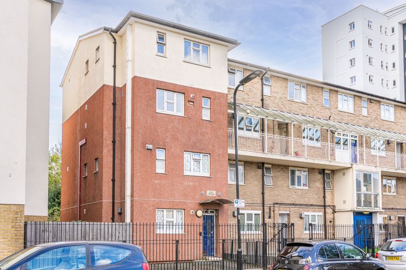 3 bed for sale in Nye Bevan Estate, Millfields Road, London