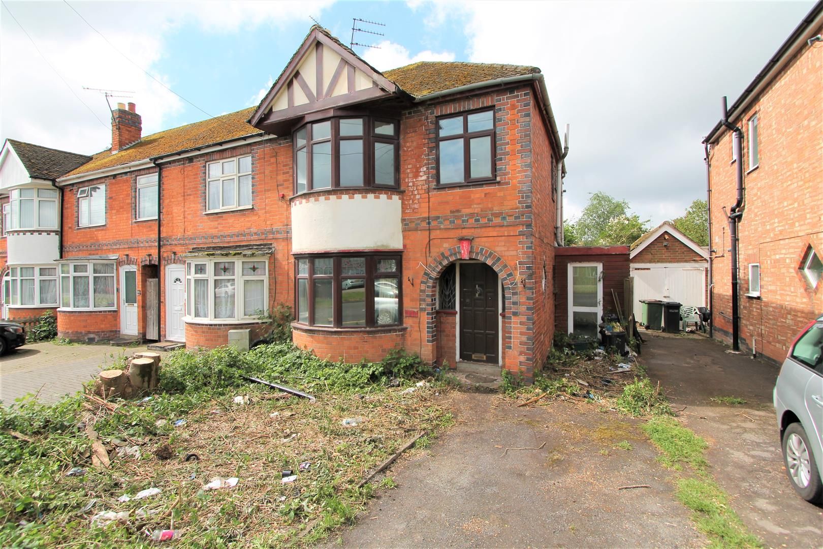 4 bed town house for sale in Harborough Road, Oadby, Leicester LE2 Zoopla