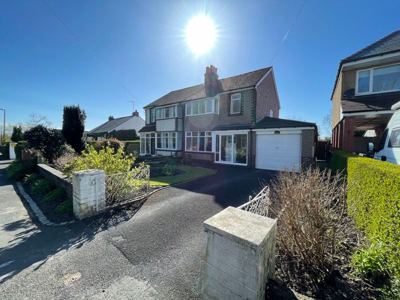 3 bed semidetached house for sale in Liverpool Road, Longton, Preston