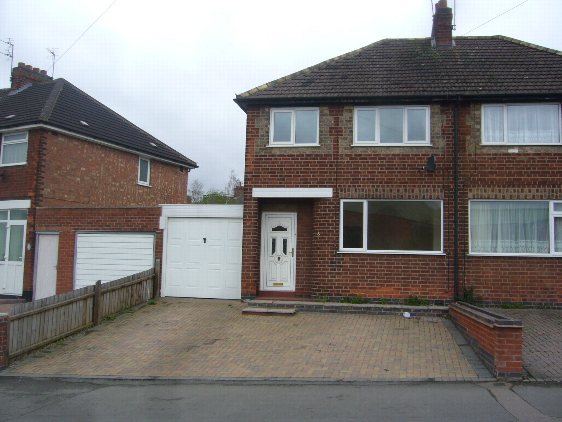 3 bed semidetached house to rent in Parker Drive, Leicester LE4 Zoopla