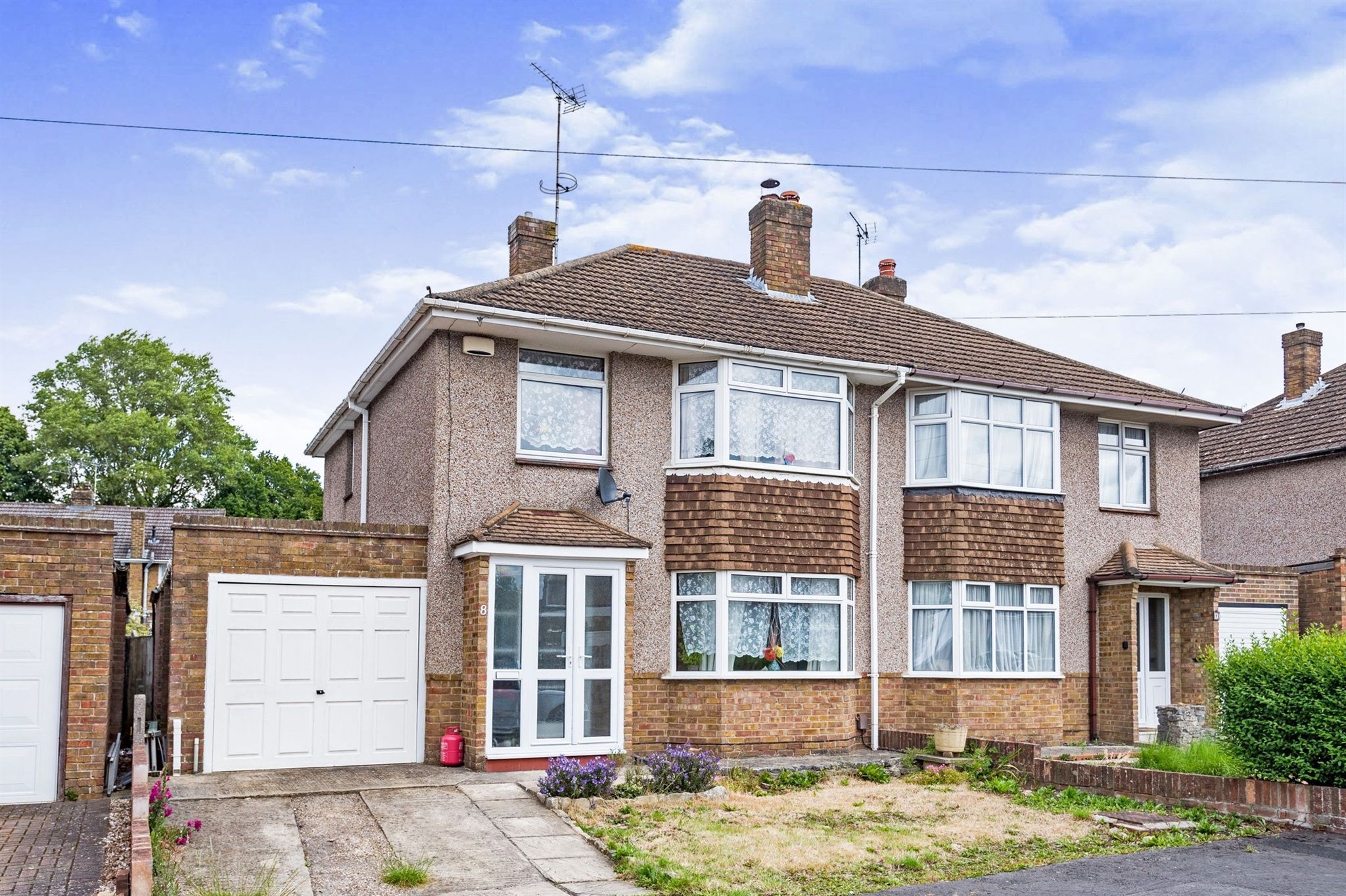 3 bed semidetached house for sale in Amberley Close, Swindon SN25 Zoopla
