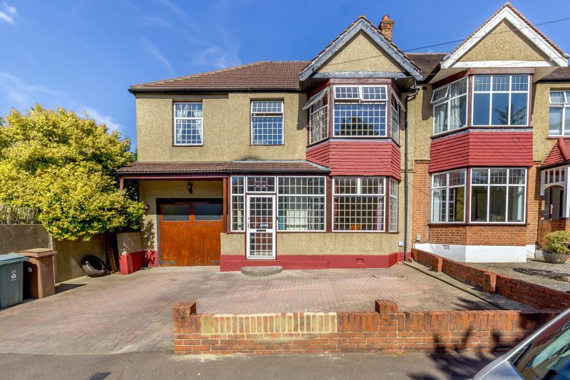 6 bed semidetached house for sale in Oak Hill Crescent, Woodford Green