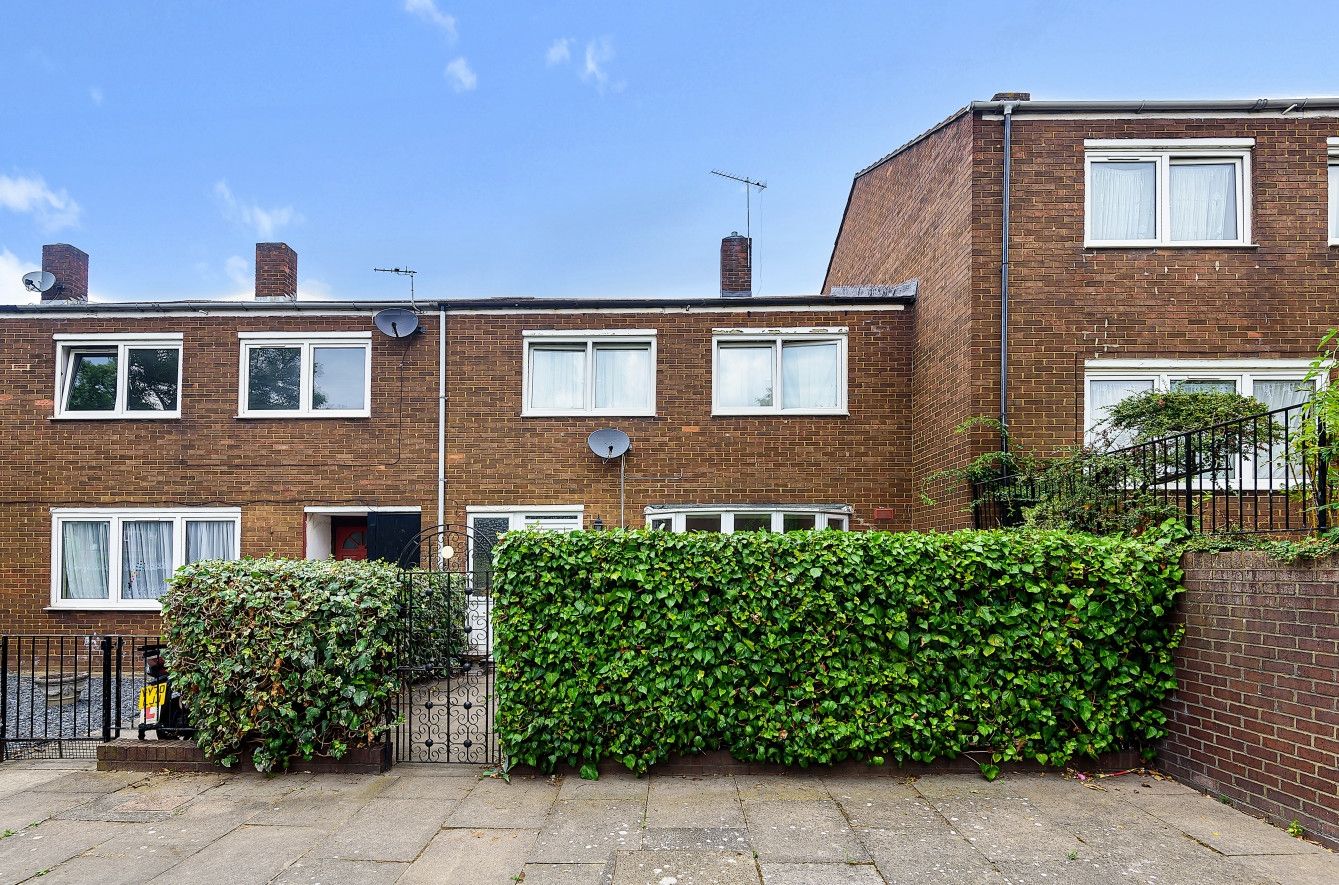 3 bed terraced house for sale in Columbine Way, Lewisham Road, London