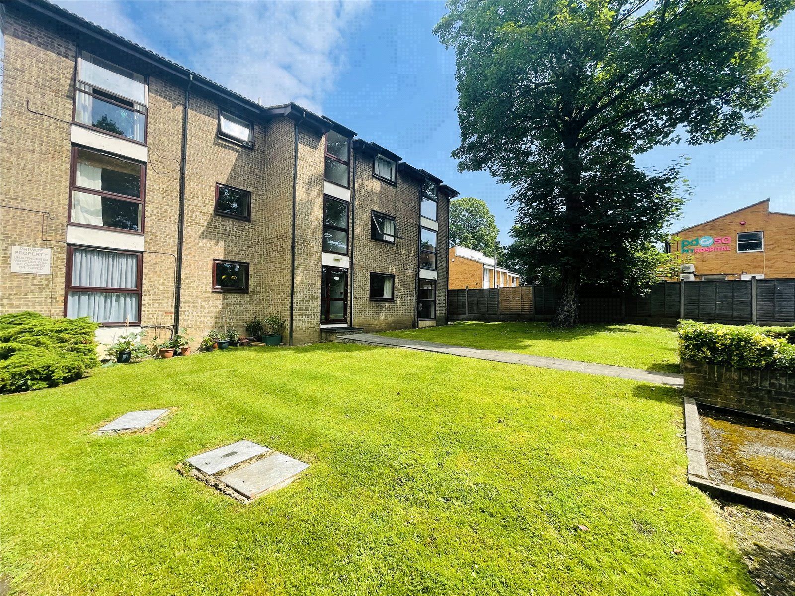 Wavel Court, Croydon, Hurst Road CR0  