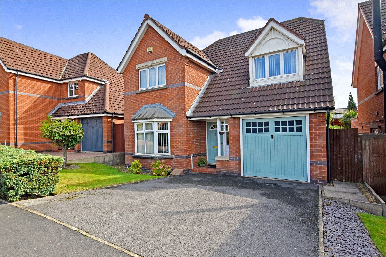 4 bed detached house for sale in Turnberry Gardens, Tingley, Wakefield