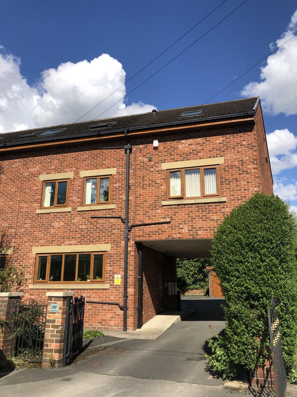 2 bed flat to rent in Leeds Road, Wakefield WF1 Zoopla