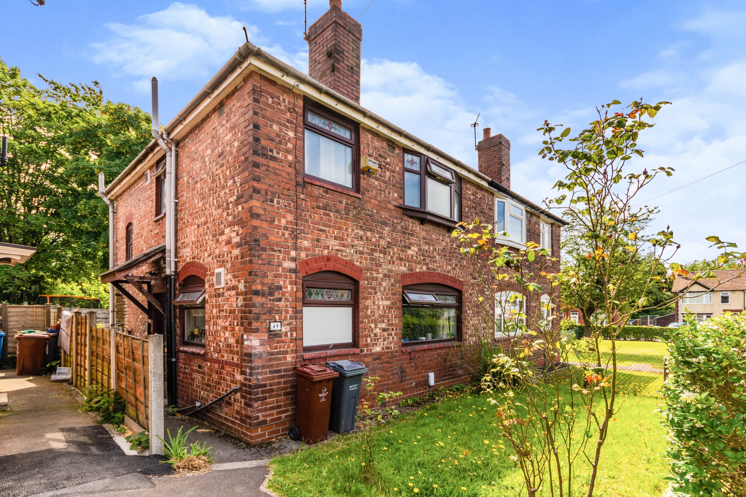 3 bed semidetached house for sale in Lindleywood Road, Manchester M14