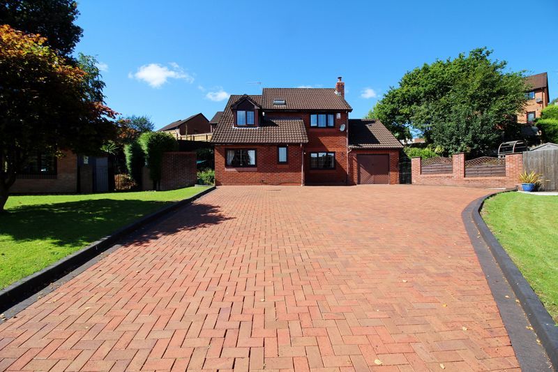 4 bed detached house for sale in Bryn Aur, Coed Y Cwm, Pontypridd CF37