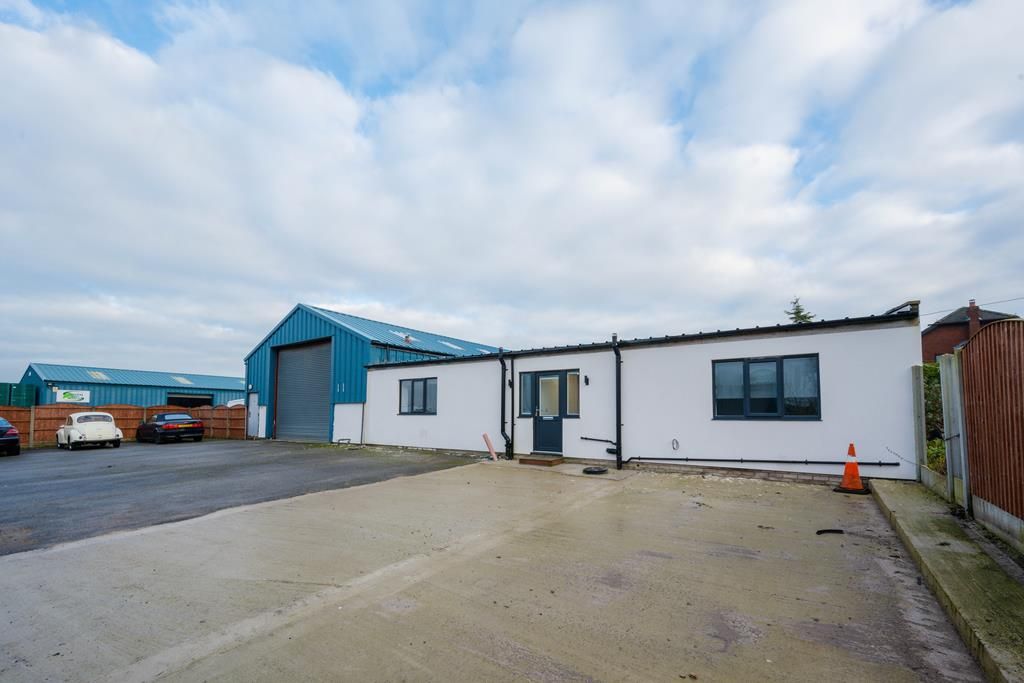 Office to let in 222, Moss Lane, Hesketh Bank PR4 Zoopla