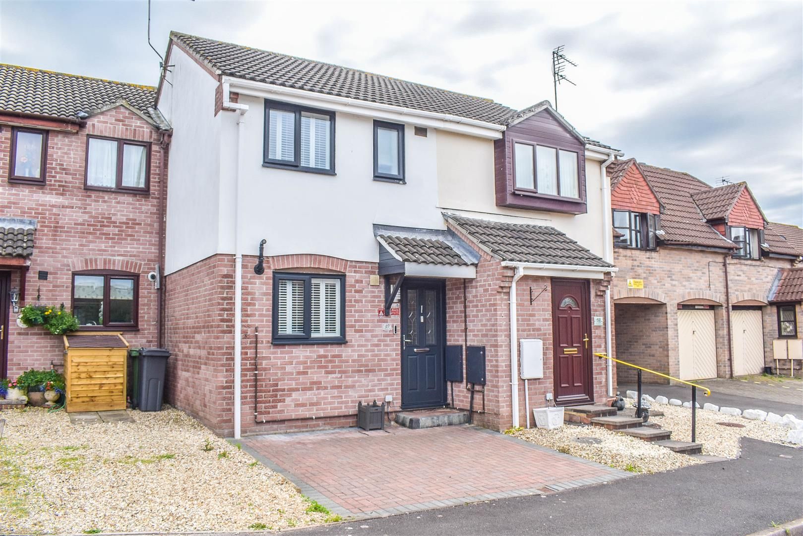 2 bed terraced house for sale in The Brambles, Berkeley GL13 Zoopla