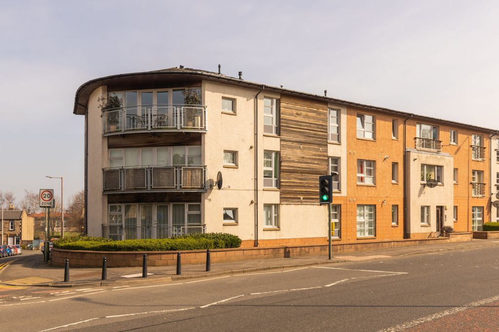 2 bed flat for sale in 127/15 Willowbrae Road, Edinburgh EH8 Zoopla