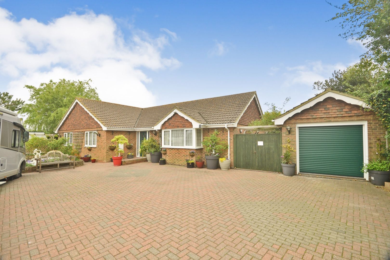 4 bed detached bungalow for sale in Priory Close, New Romney TN28 Zoopla