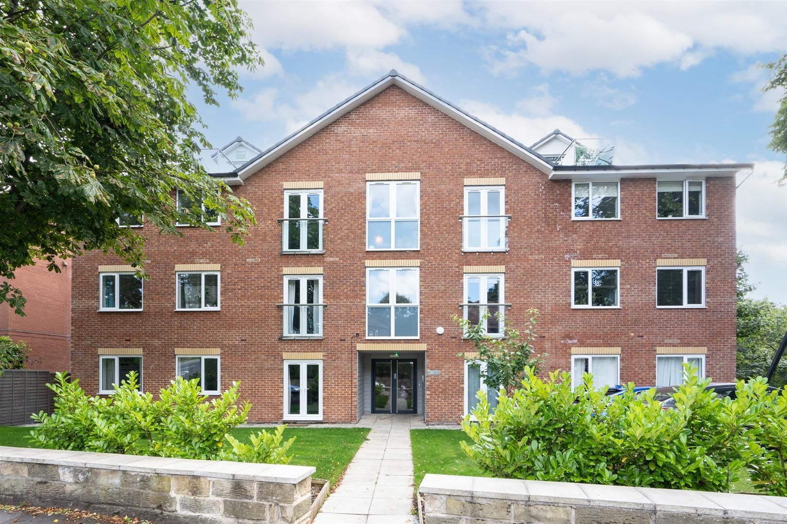 2 bed flat to rent in Flat 15, Mansion View, 16 Harehills Lane, Leeds