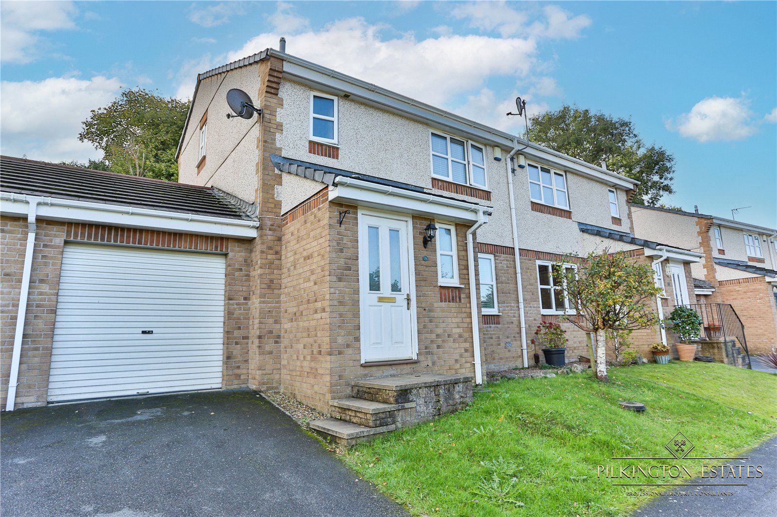 3 bed semidetached house for sale in Pollards Way, Saltash PL12 Zoopla