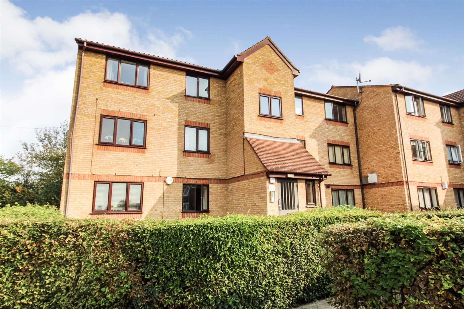 1 bed flat for sale in Lowestoft Drive, Burnham, Slough SL1 Zoopla