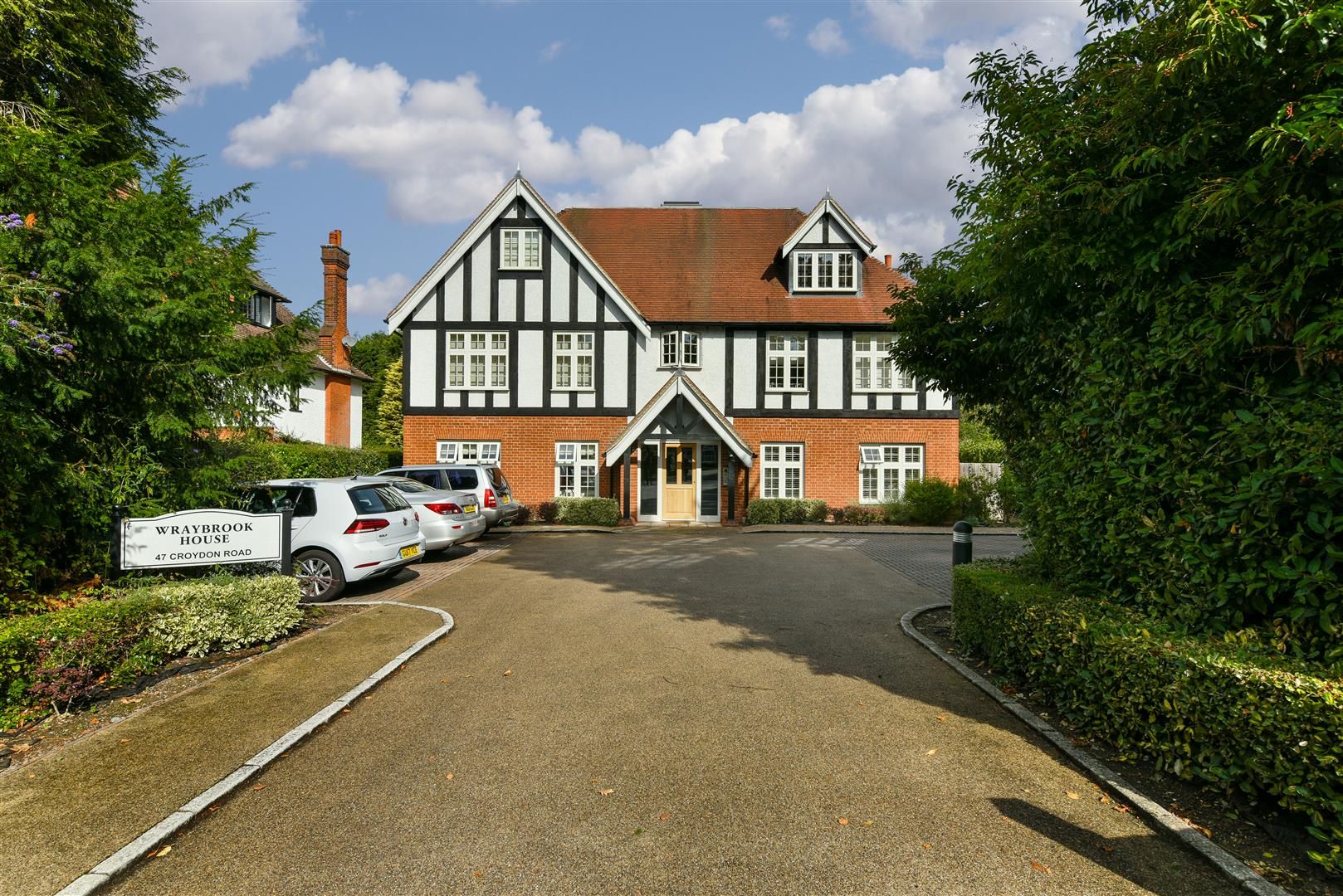 2 bed flat to rent in Croydon Road, Reigate RH2 Zoopla