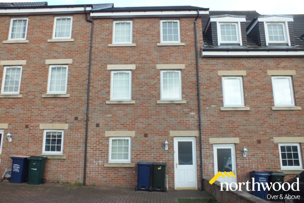 3 bed town house for sale in St Michaels Close, Grainger Park