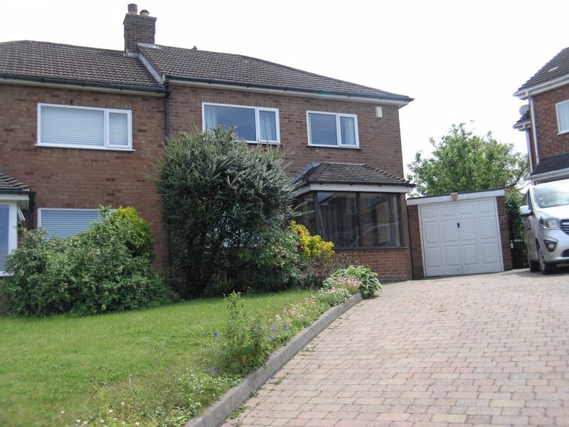 3 bed semidetached house for sale in Waverley Crescent, Romsley