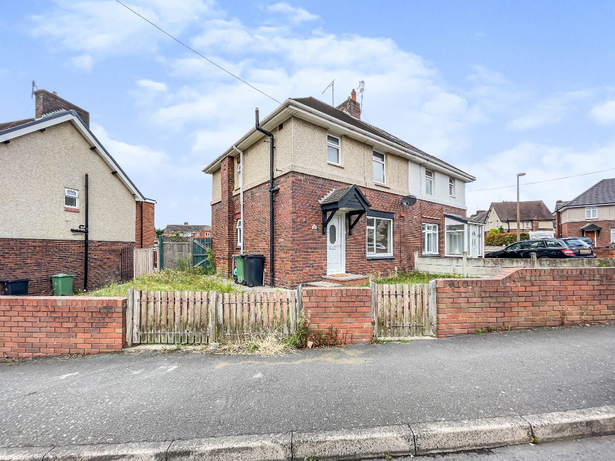 3 bed semidetached house to rent in Molyneux Road, Dudley DY2 Zoopla