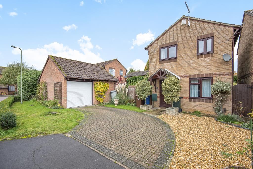 3 bed detached house for sale in Southwold, Bicester, Oxfordshire OX26