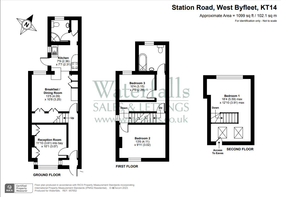 3 bed semidetached house for sale in Station Road, West Byfleet KT14