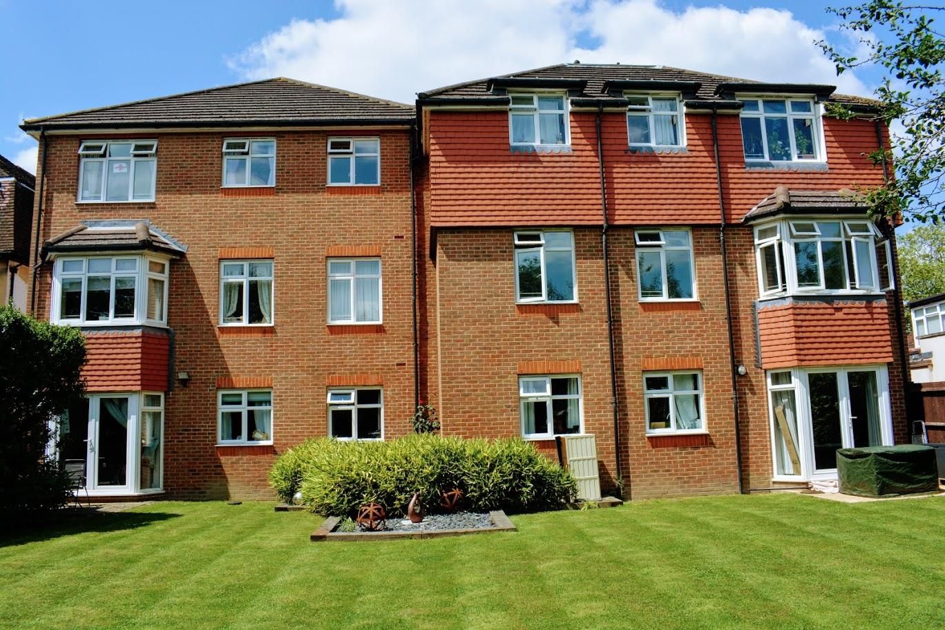 2 bed flat to rent in Rose Hill, Sutton SM1 Zoopla