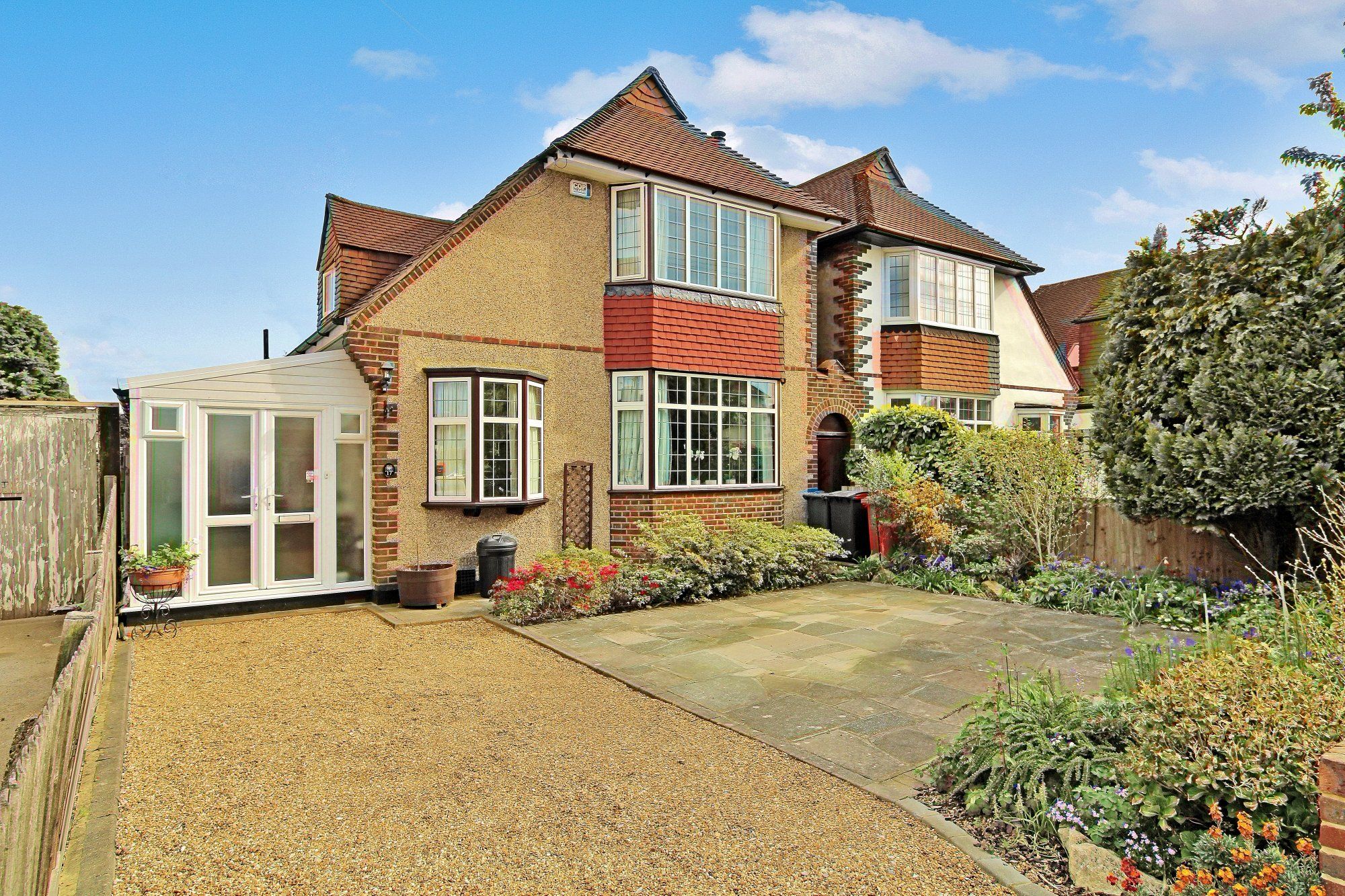 3 bed linkdetached house for sale in Romney Road, New Malden KT3 Zoopla