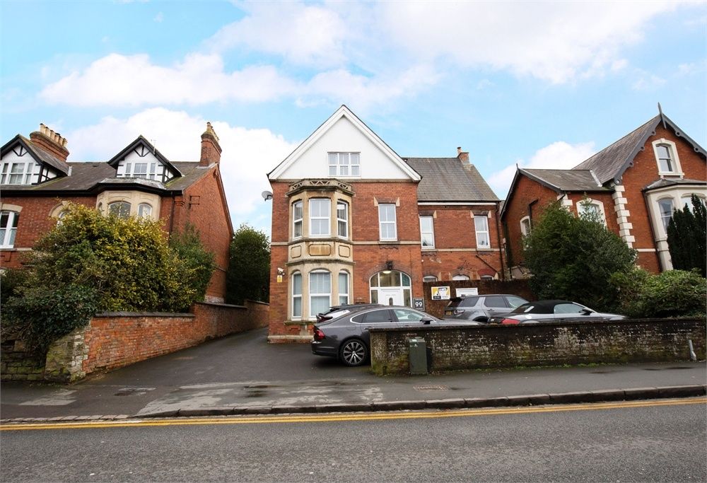 99 Bath Road, Swindon, Wiltshire SN1  