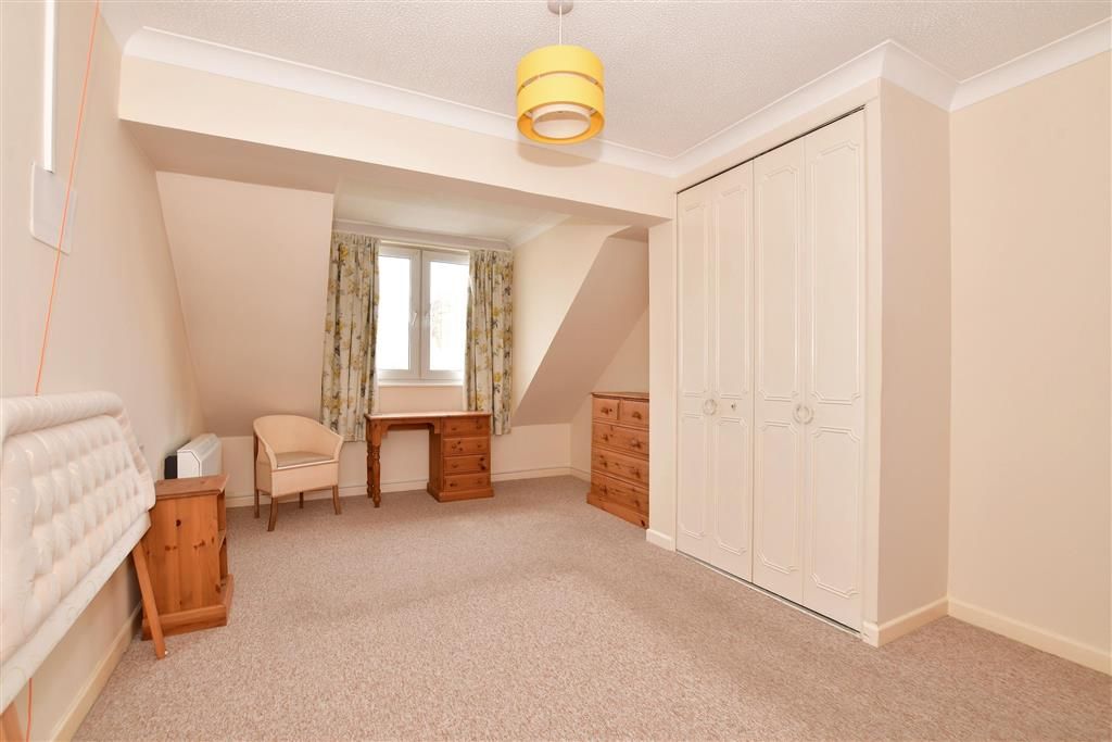 2 bed flat for sale in Wellington Crescent, Ramsgate, Kent CT11 Zoopla