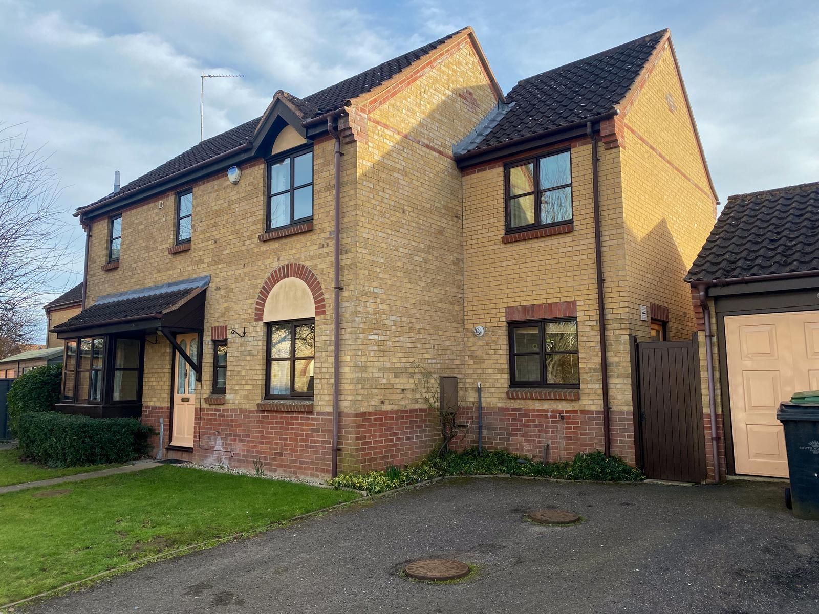 4 bed detached house to rent in Meadow Road, New Costessey, Norwich NR5