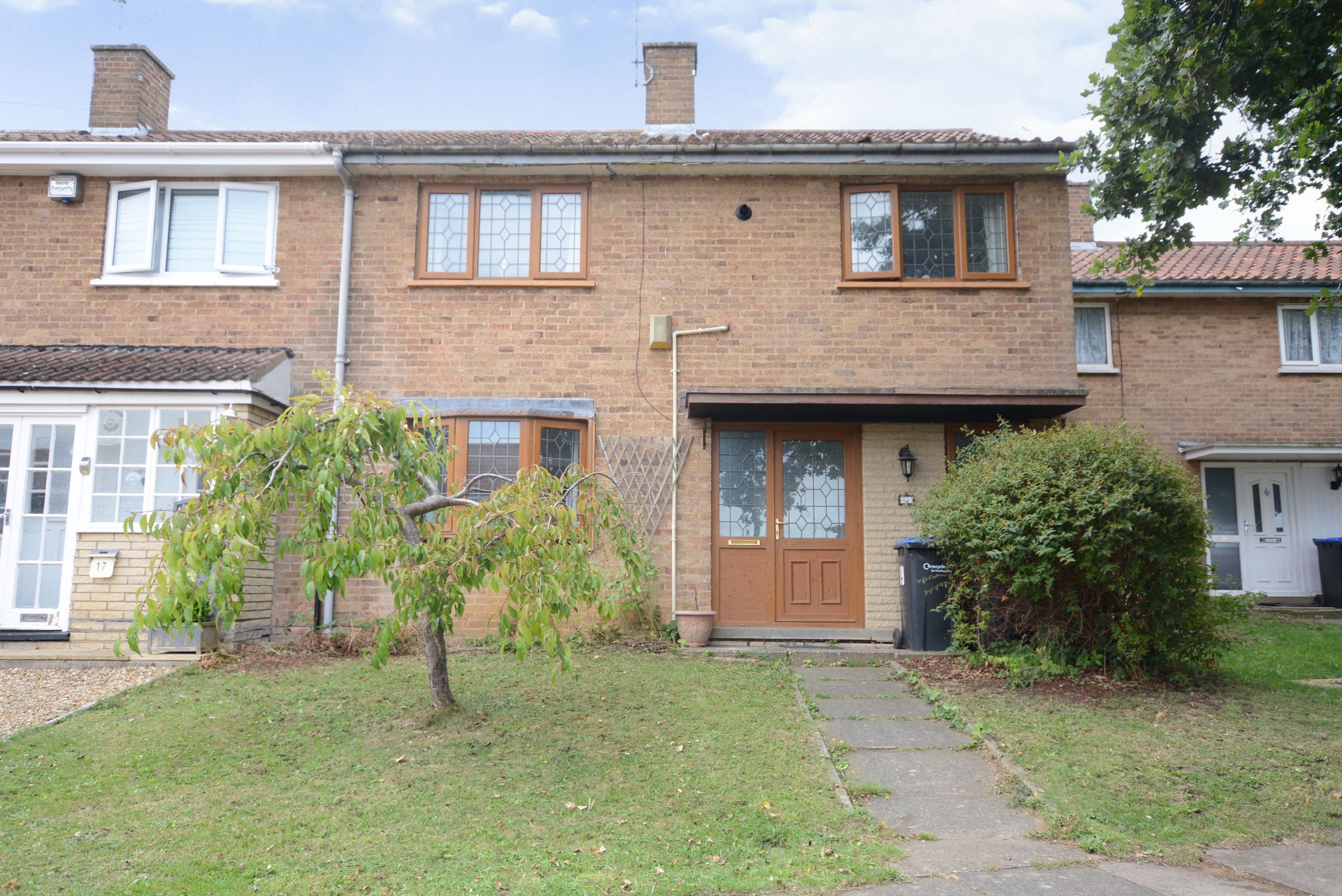 3 bed end terrace house for sale in Swale Drive, Northampton NN5 Zoopla