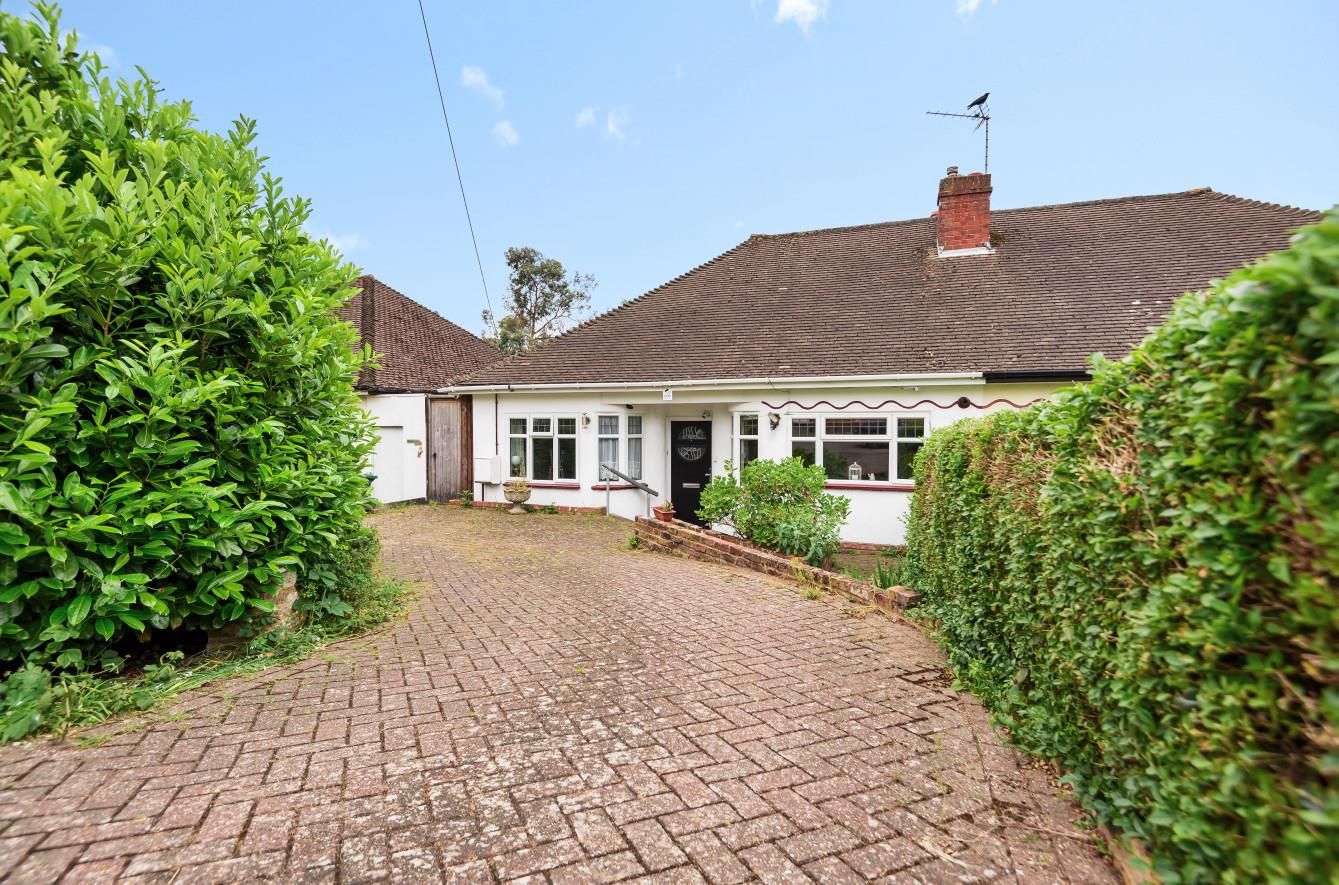 2 bed semidetached bungalow for sale in Weald Rise, Harrow HA3 Zoopla