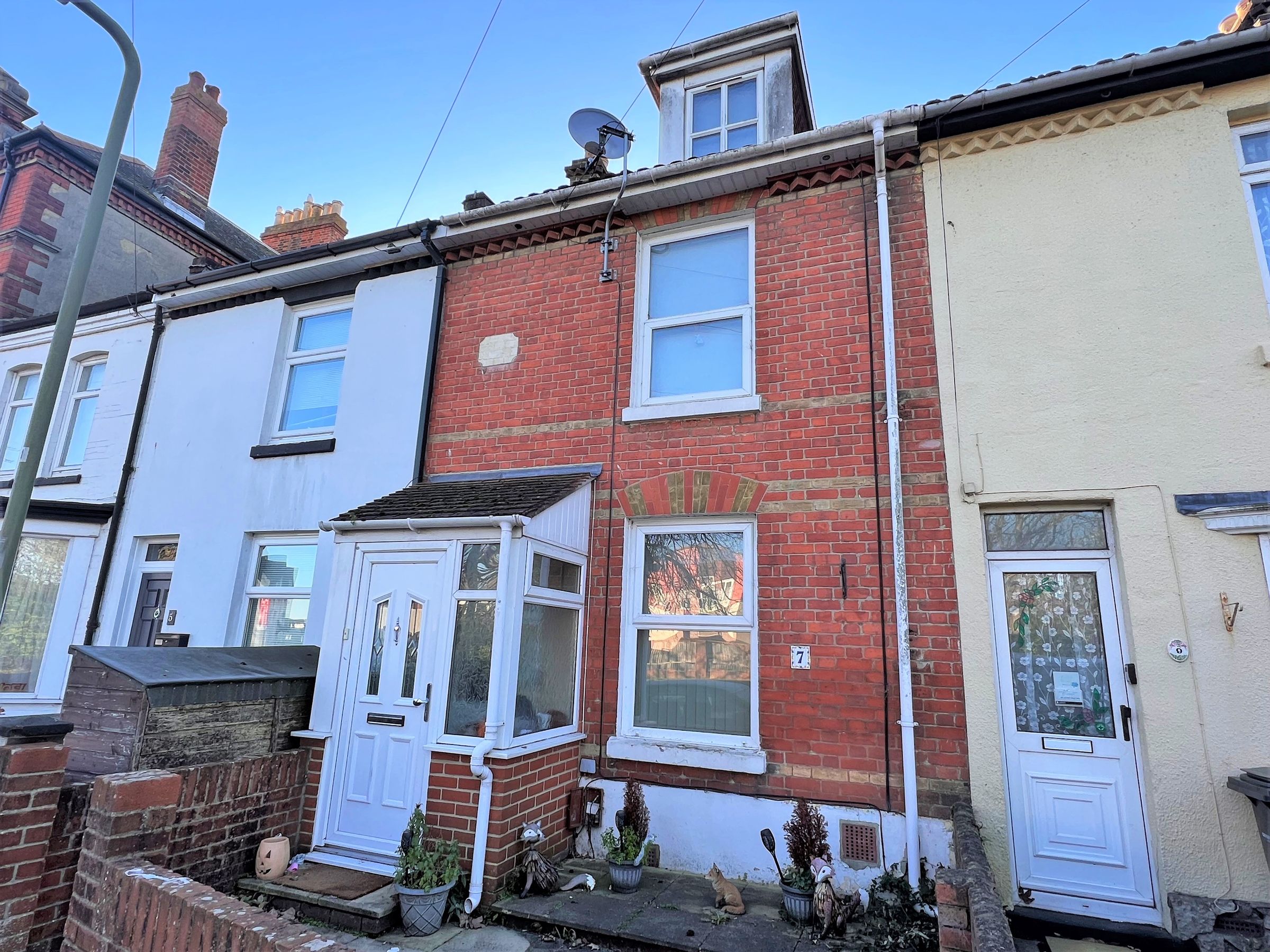 3 bed terraced house for sale in Leesland Road, Gosport PO12 Zoopla