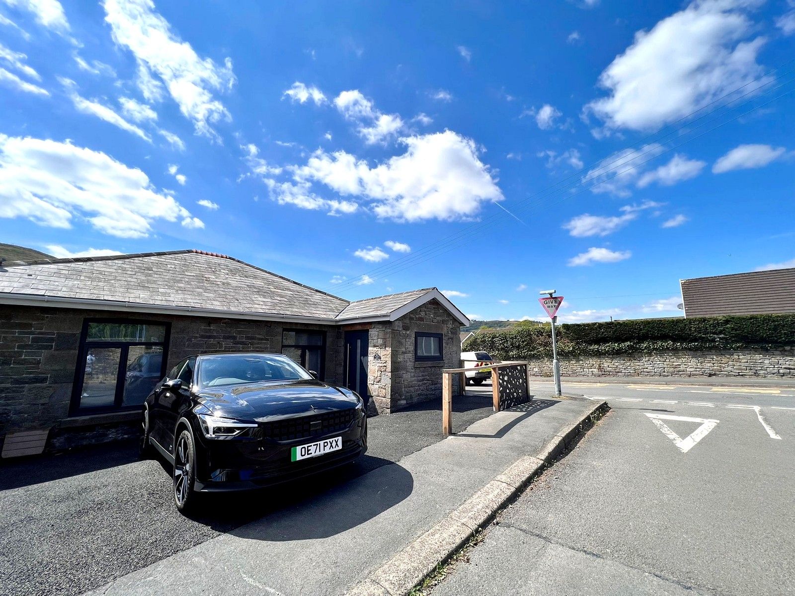 2 bed detached bungalow for sale in Glanrhyd Road, Ystradgynlais