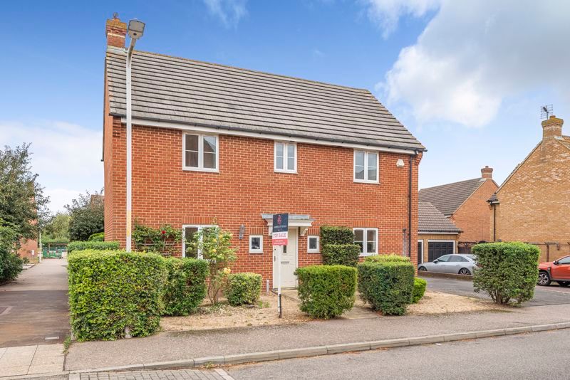 4 bed detached house for sale in Maylam Gardens, Sittingbourne ME10