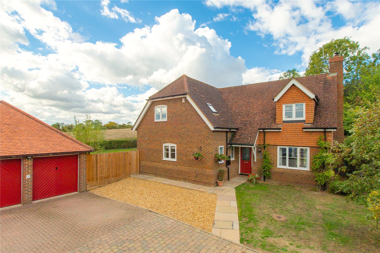 4 bed detached house for sale in Swann's Close, Tadlow, Royston