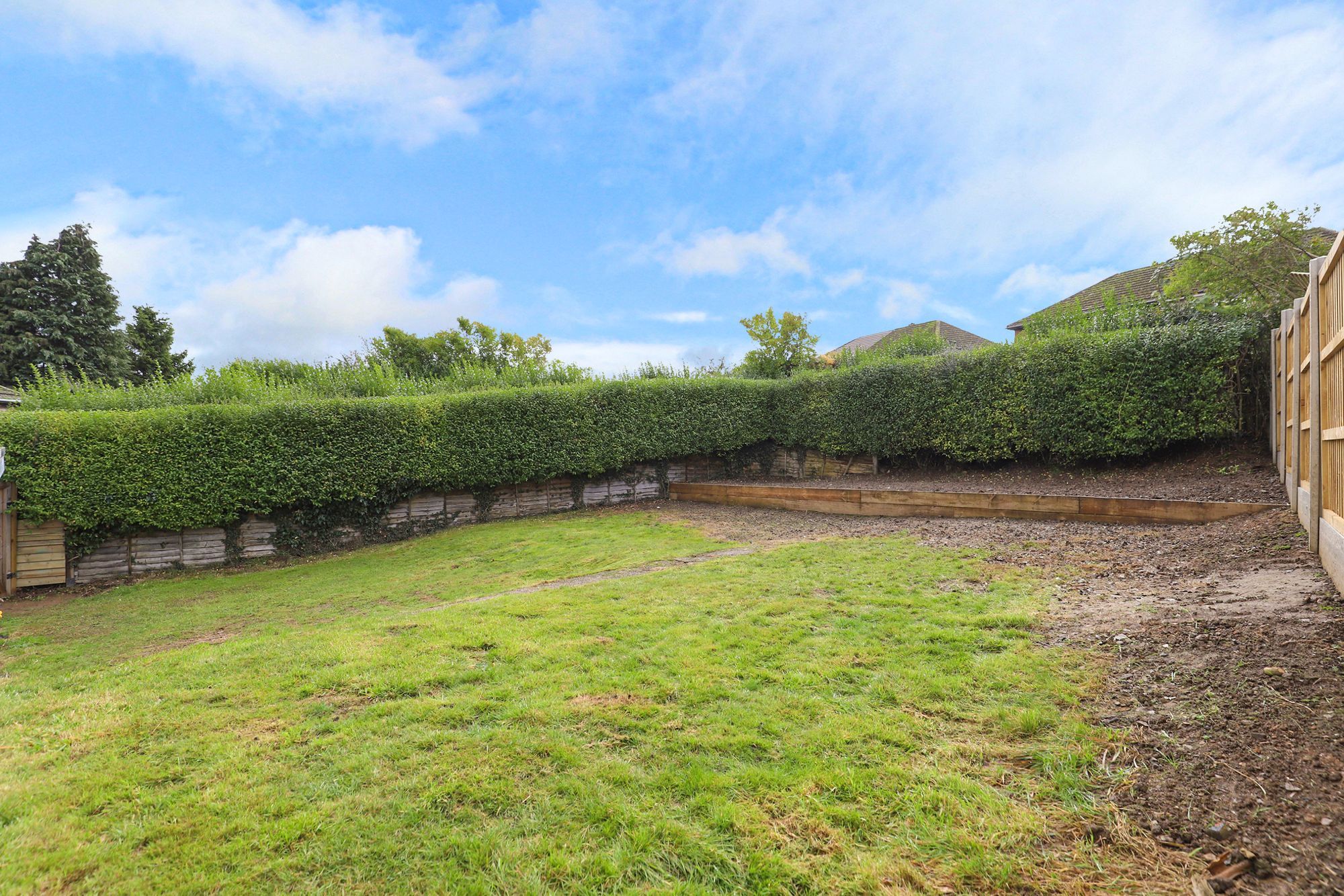 4 bed semidetached house for sale in Keswick Drive, Chesterfield S41