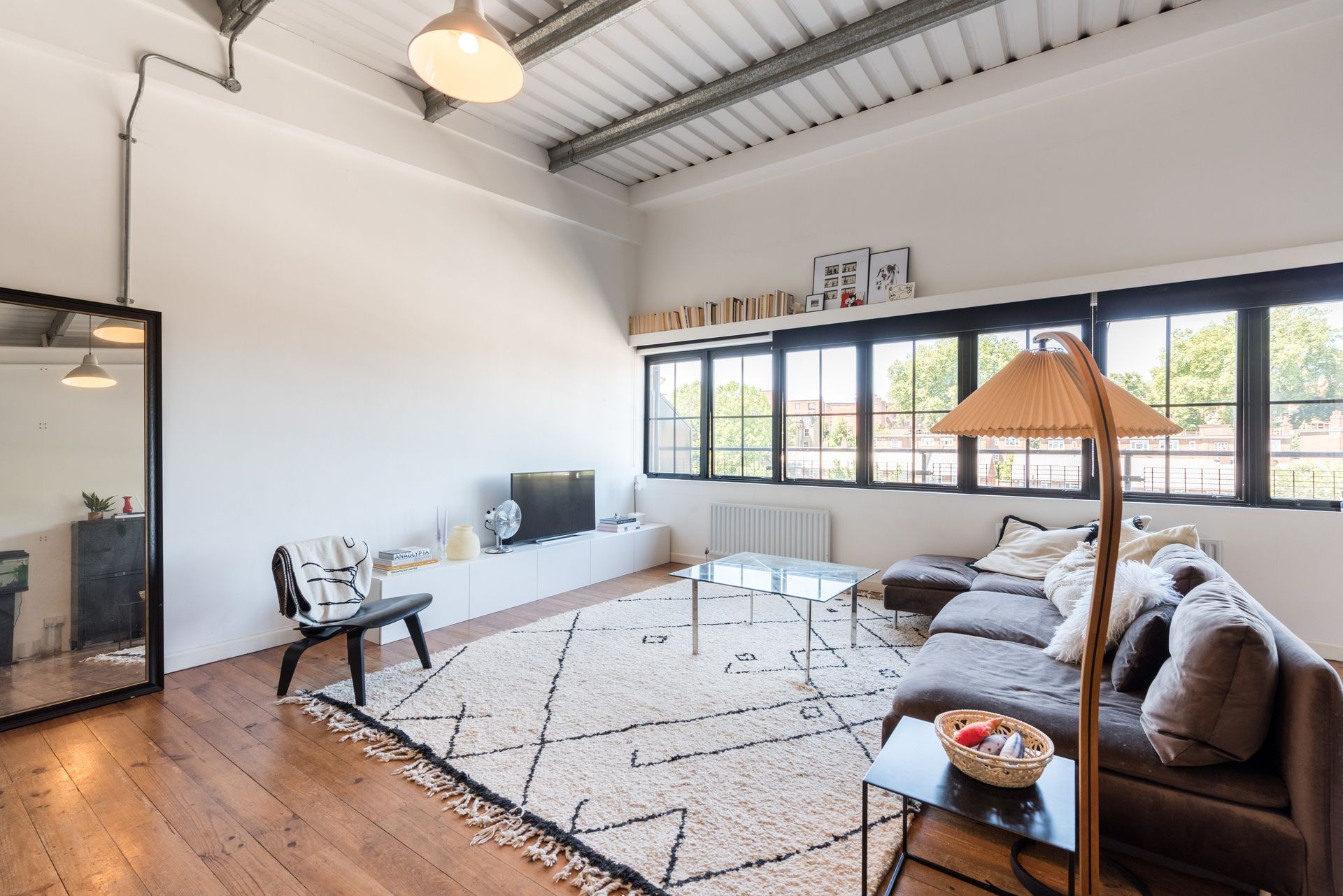 Theydon Road, London E5  