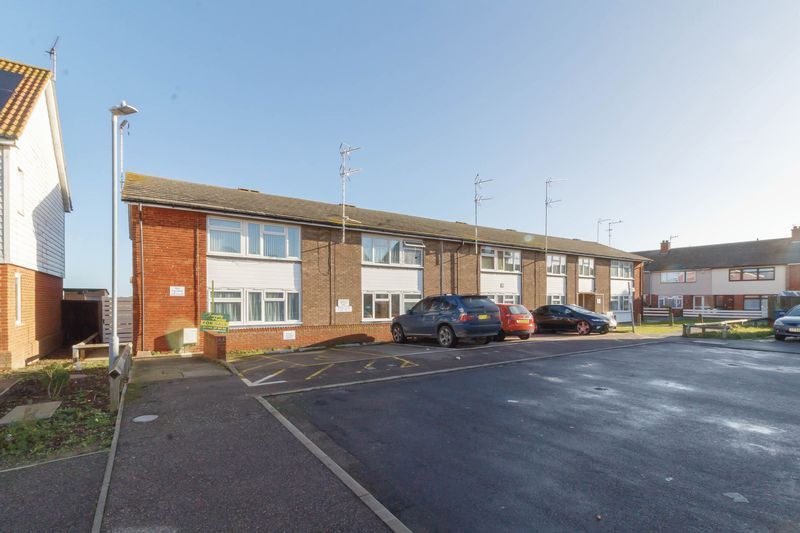 1 bed flat to rent in Chilham Close, Sheerness ME12 Zoopla