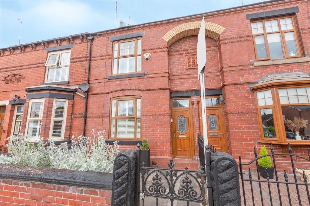 3 bed terraced house for sale in Rochdale Road, Manchester, Greater