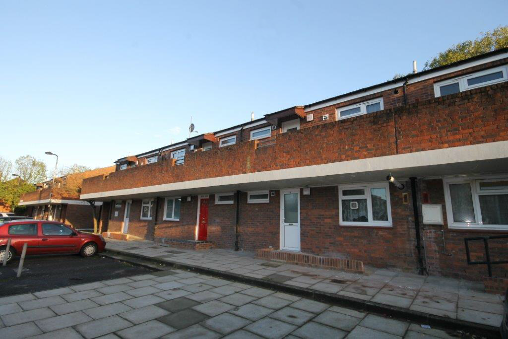 1 bed flat to rent in Cowings Mead, Northolt UB5 Zoopla