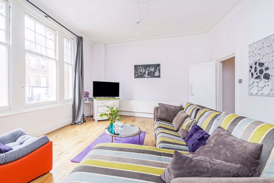 Caistor Mews, London SW12  