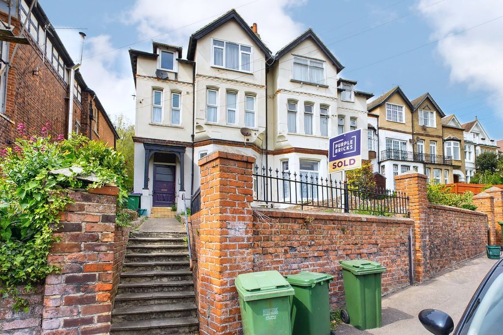 2 bed flat to rent in Sandgate Hill, Sandgate CT20 Zoopla