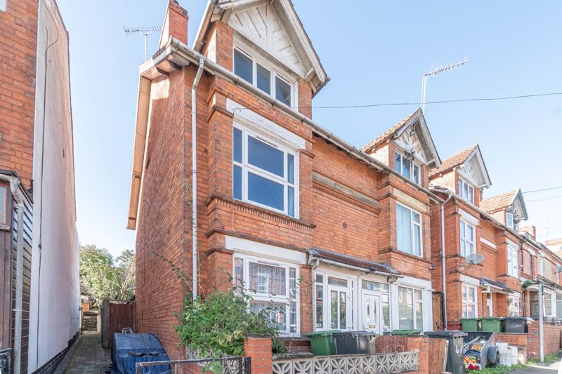 3 bed semidetached house for sale in Lodge Road, Smallwood, Redditch