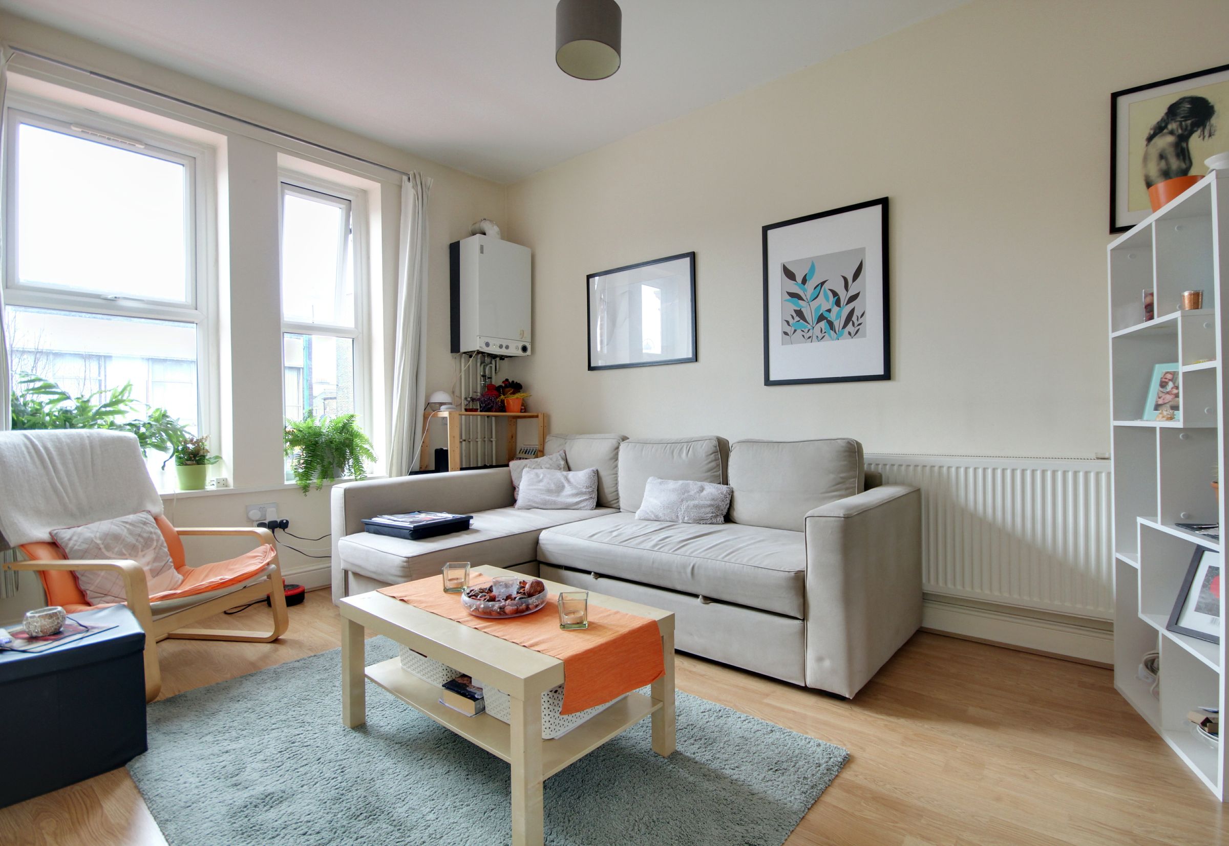 2 bed flat to rent in High Road Leytonstone, London E11 Zoopla