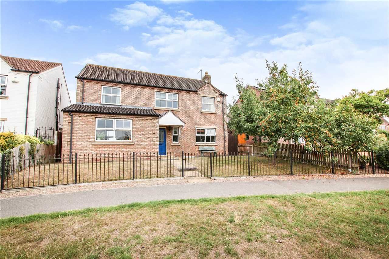 4 bed detached house for sale in Spring Close, Dunholme, Lincoln LN2